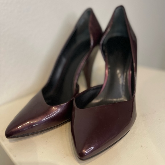 Ann Taylor Leather Shimmery Purple Pumps - Picture 4 of 5